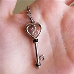 Kay Jewelers Jewelry - Jane Seymour Open Heart Key Necklace Kay Jewelers Jewelry - Jane Seymour Open Heart Key Necklace